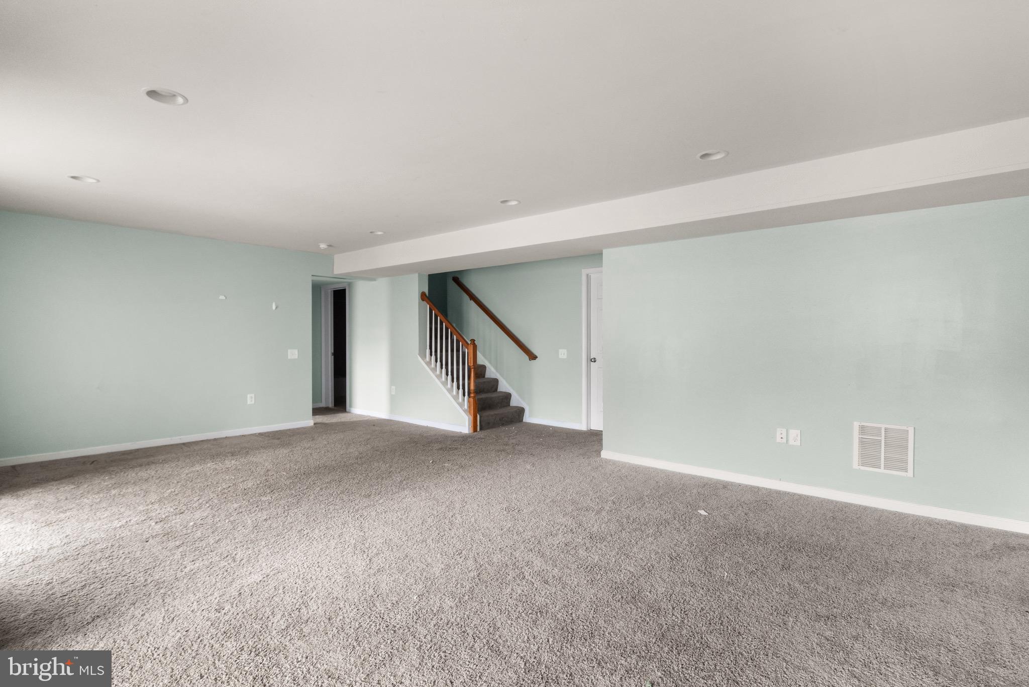 STAFFORD LAKES VILLAGE - Residential