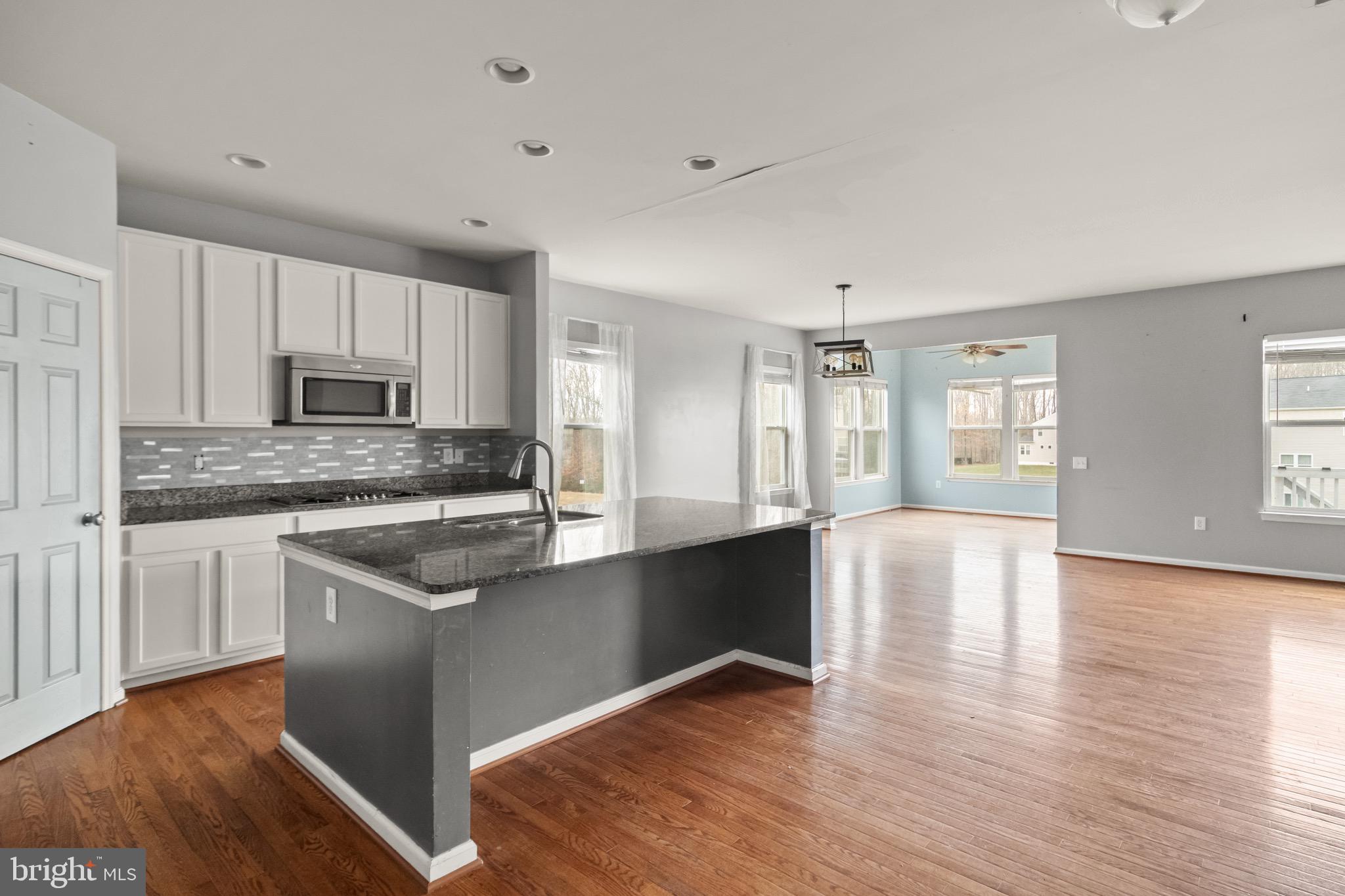 STAFFORD LAKES VILLAGE - Residential