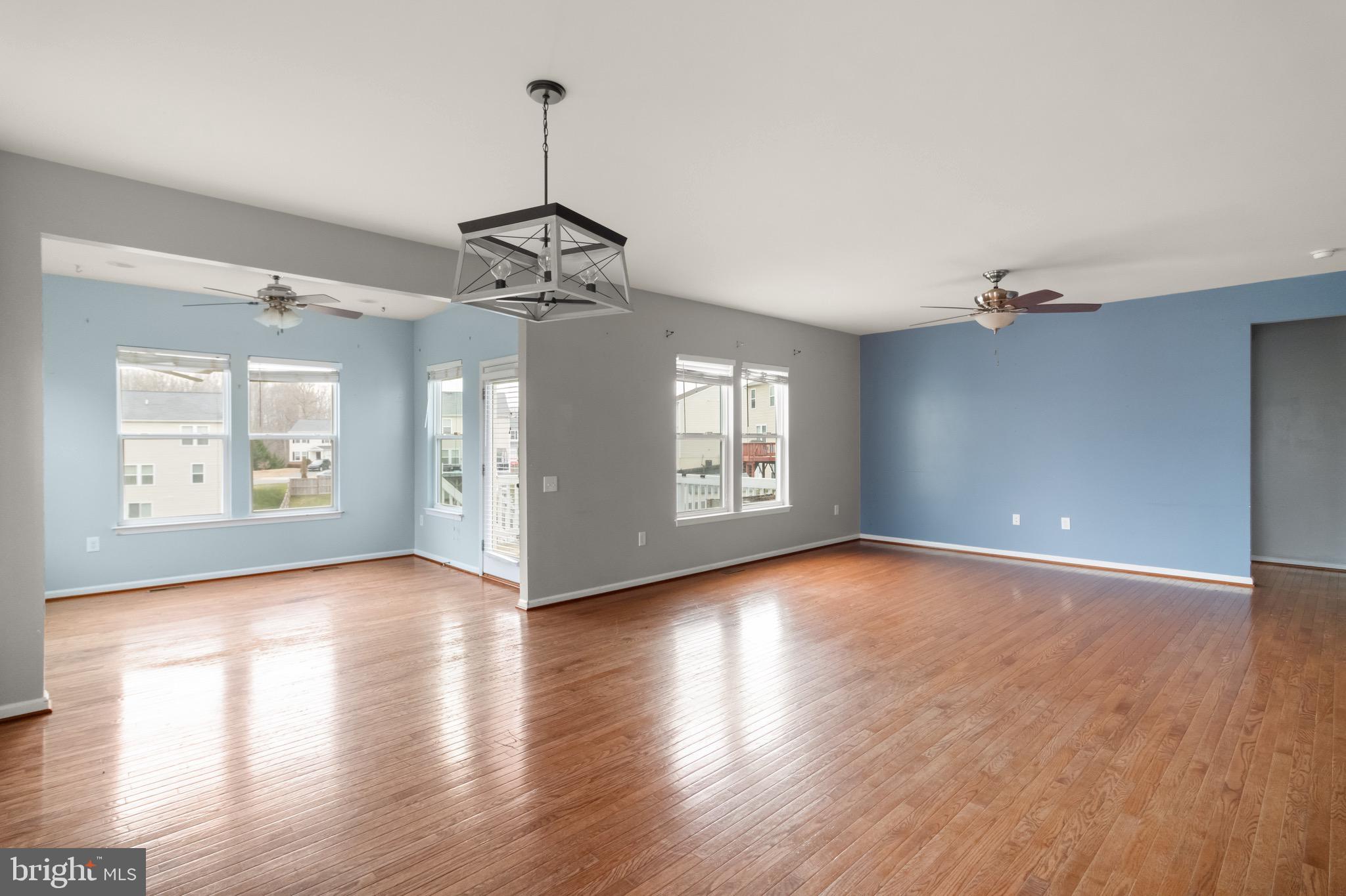 STAFFORD LAKES VILLAGE - Residential