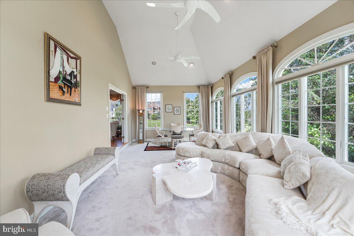 SPRINGTON PT ESTS - Residential