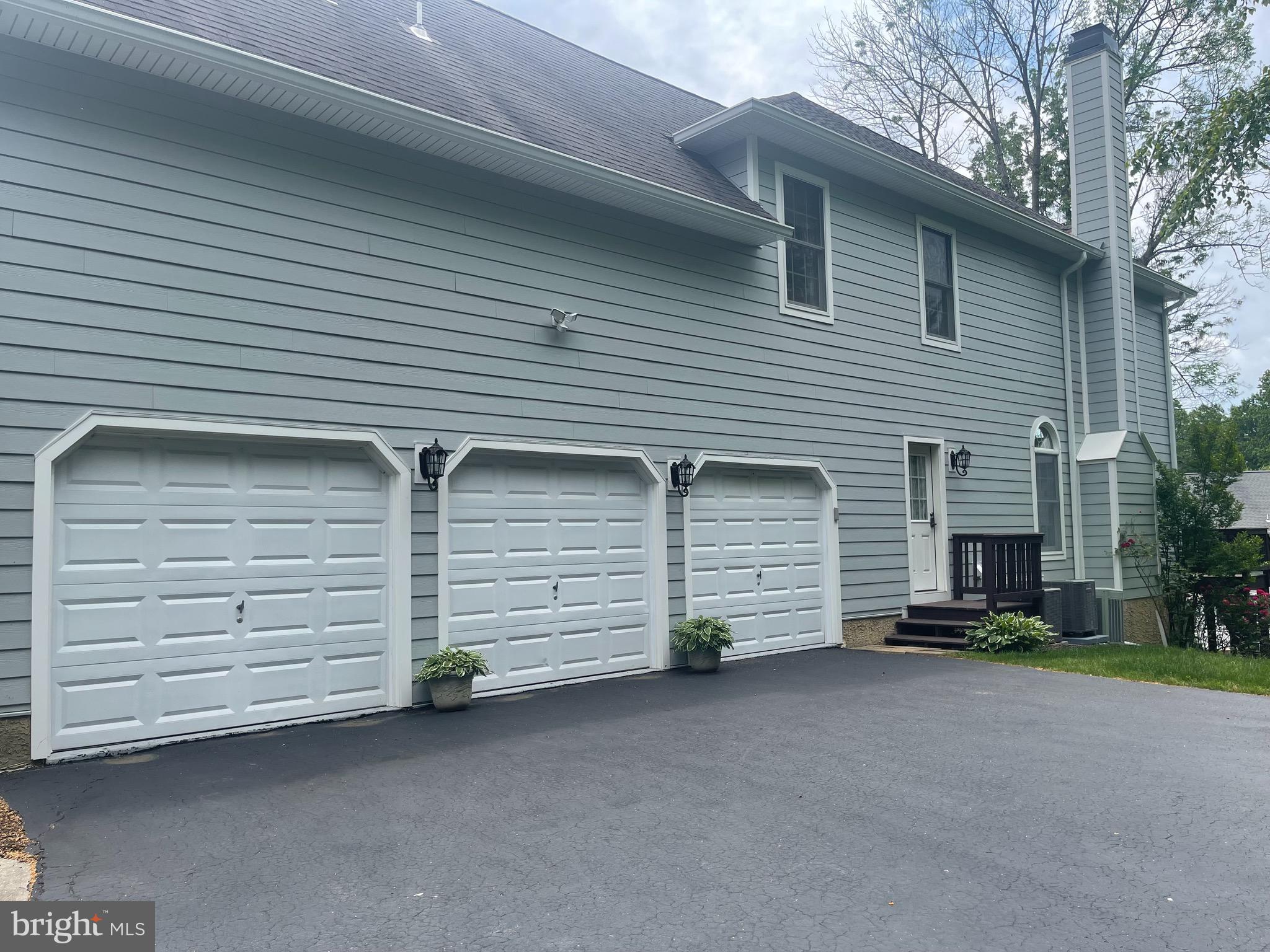 SPRINGTON PT ESTS - Residential