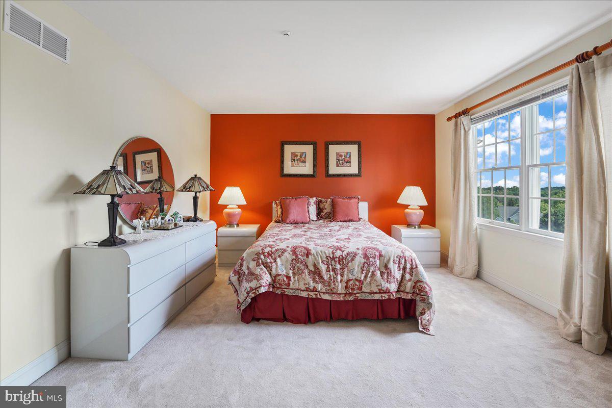 SPRINGTON PT ESTS - Residential