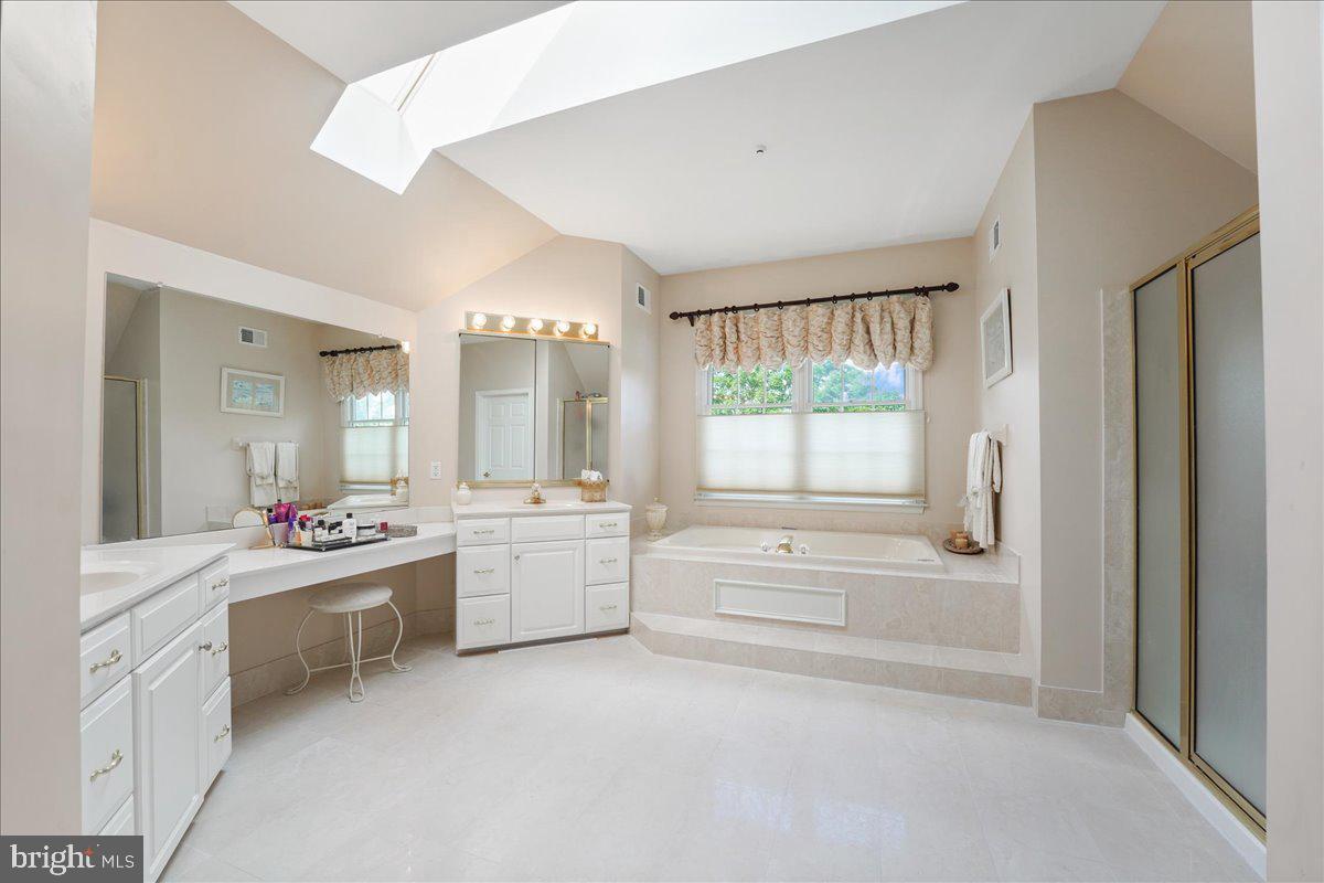 SPRINGTON PT ESTS - Residential