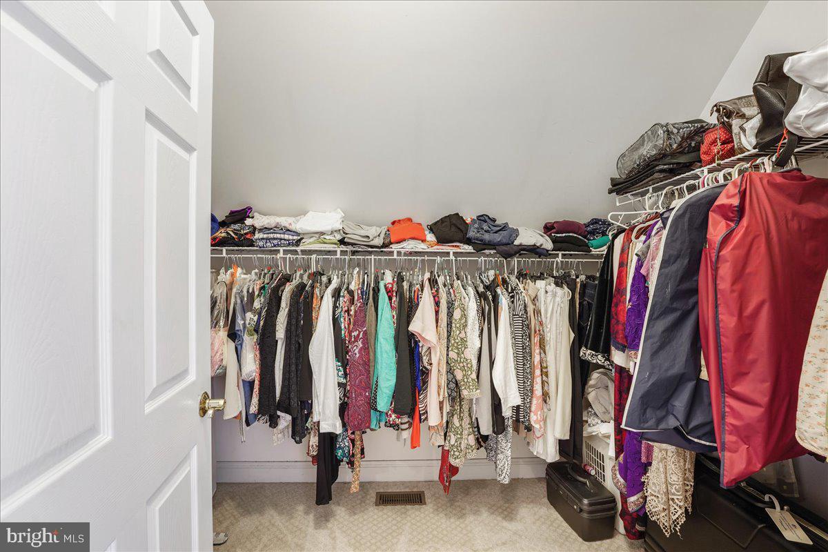 SPRINGTON PT ESTS - Residential