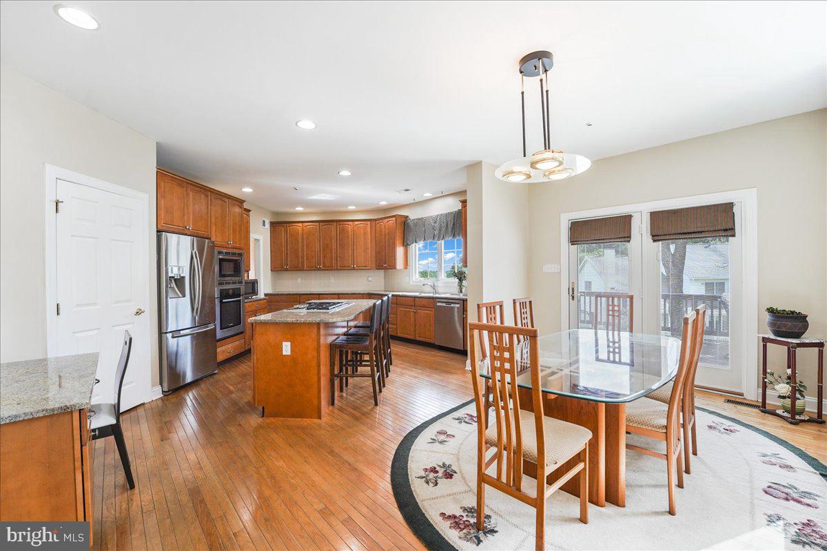 SPRINGTON PT ESTS - Residential