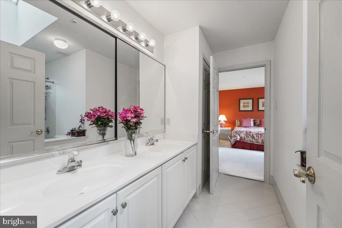 SPRINGTON PT ESTS - Residential