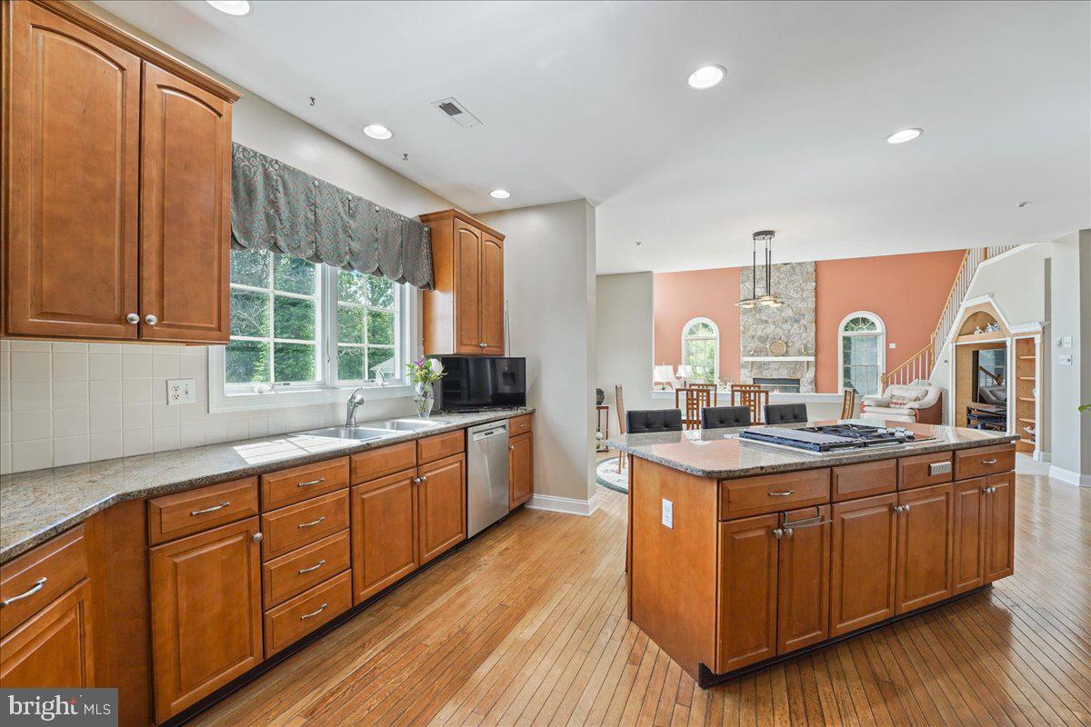 SPRINGTON PT ESTS - Residential