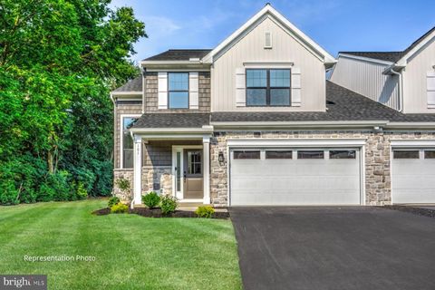 Photo of 103 Village Drive, MILLERSVILLE, PA 17551 (MLS # PALA2063800)