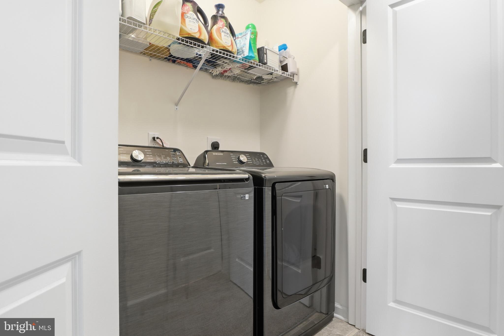 KINGS COURT AT BROWNSTONE - Residential