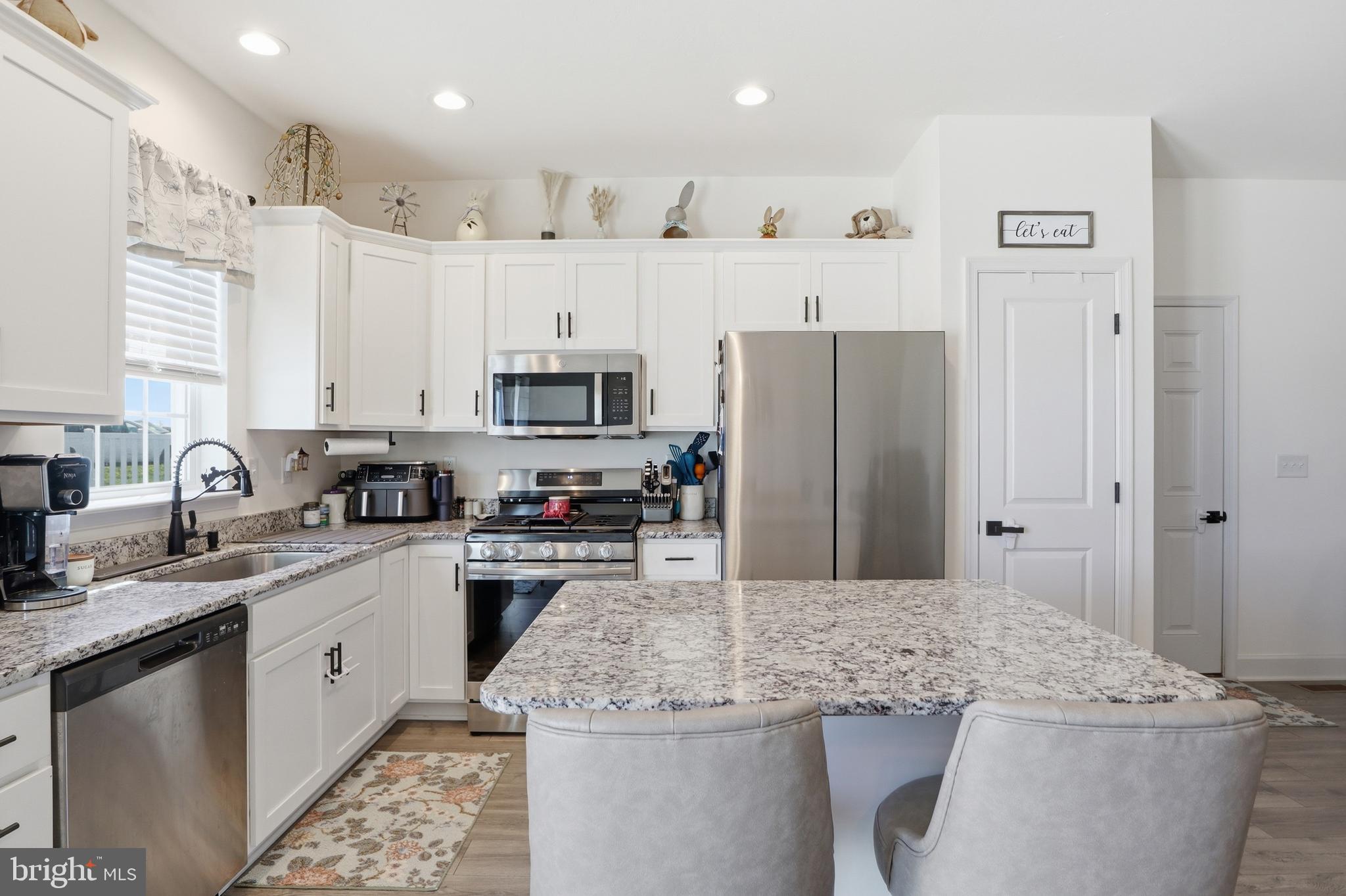 KINGS COURT AT BROWNSTONE - Residential