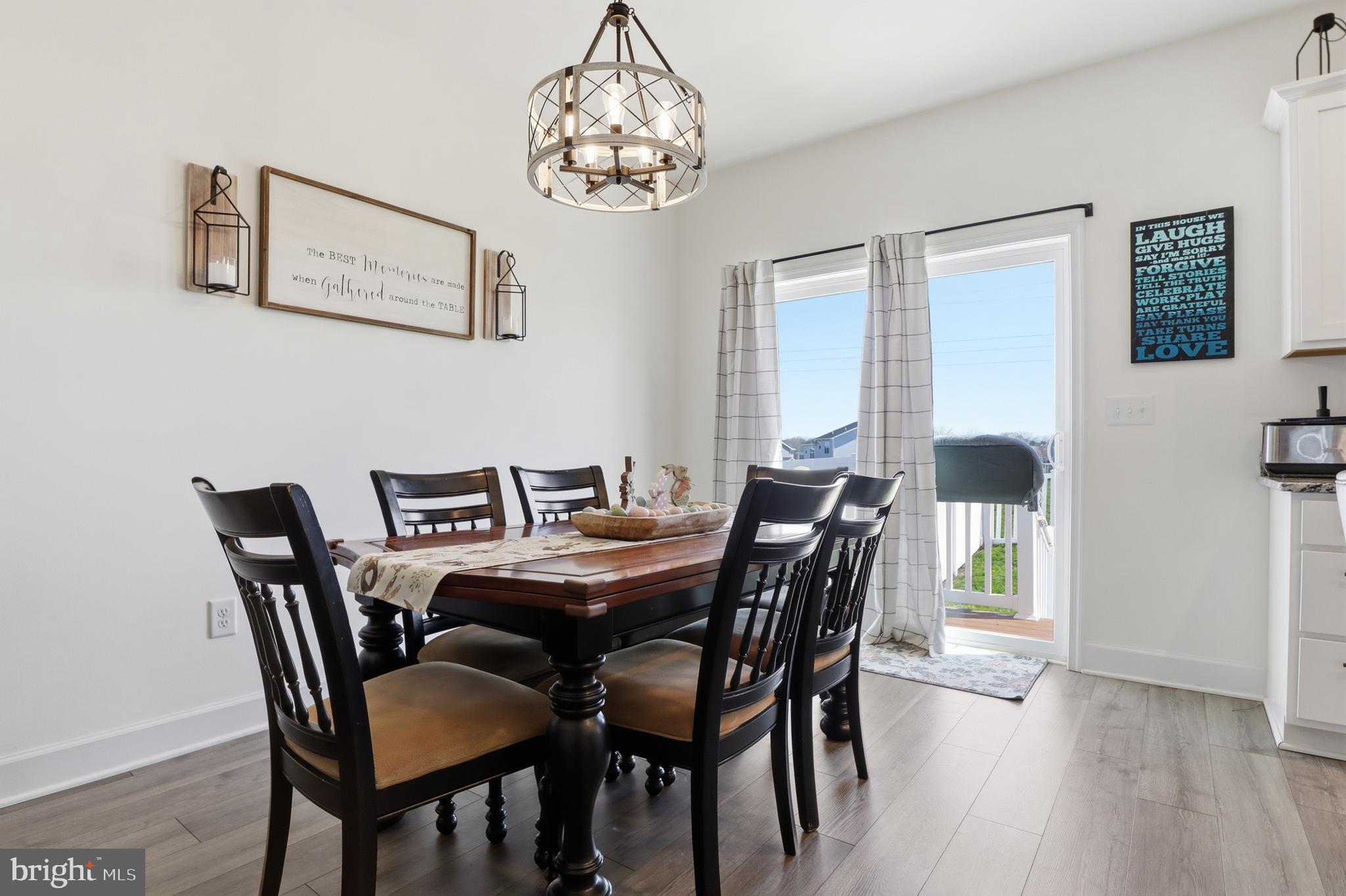 KINGS COURT AT BROWNSTONE - Residential