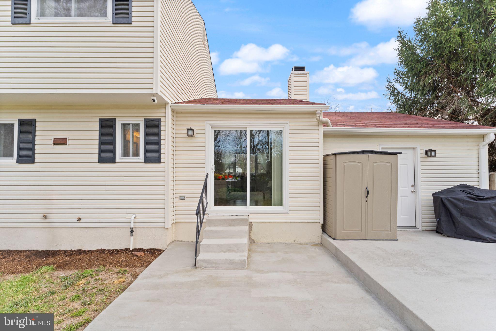 STRATTON WOODS - Residential