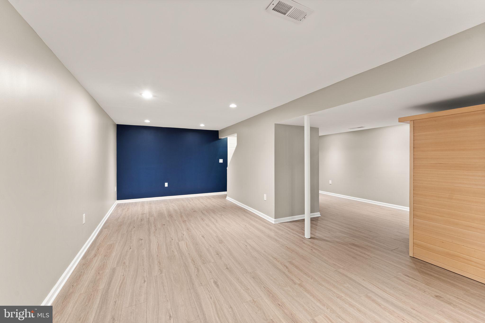 STRATTON WOODS - Residential