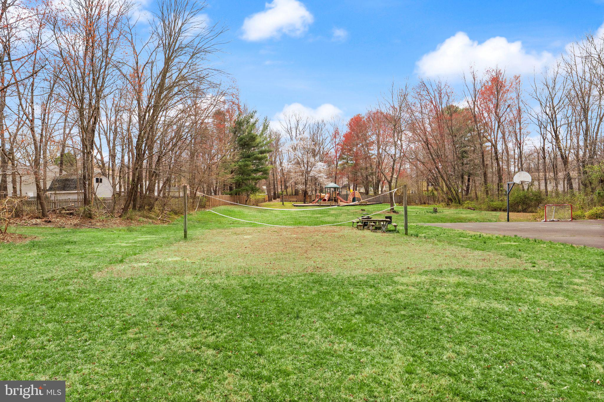 STRATTON WOODS - Residential