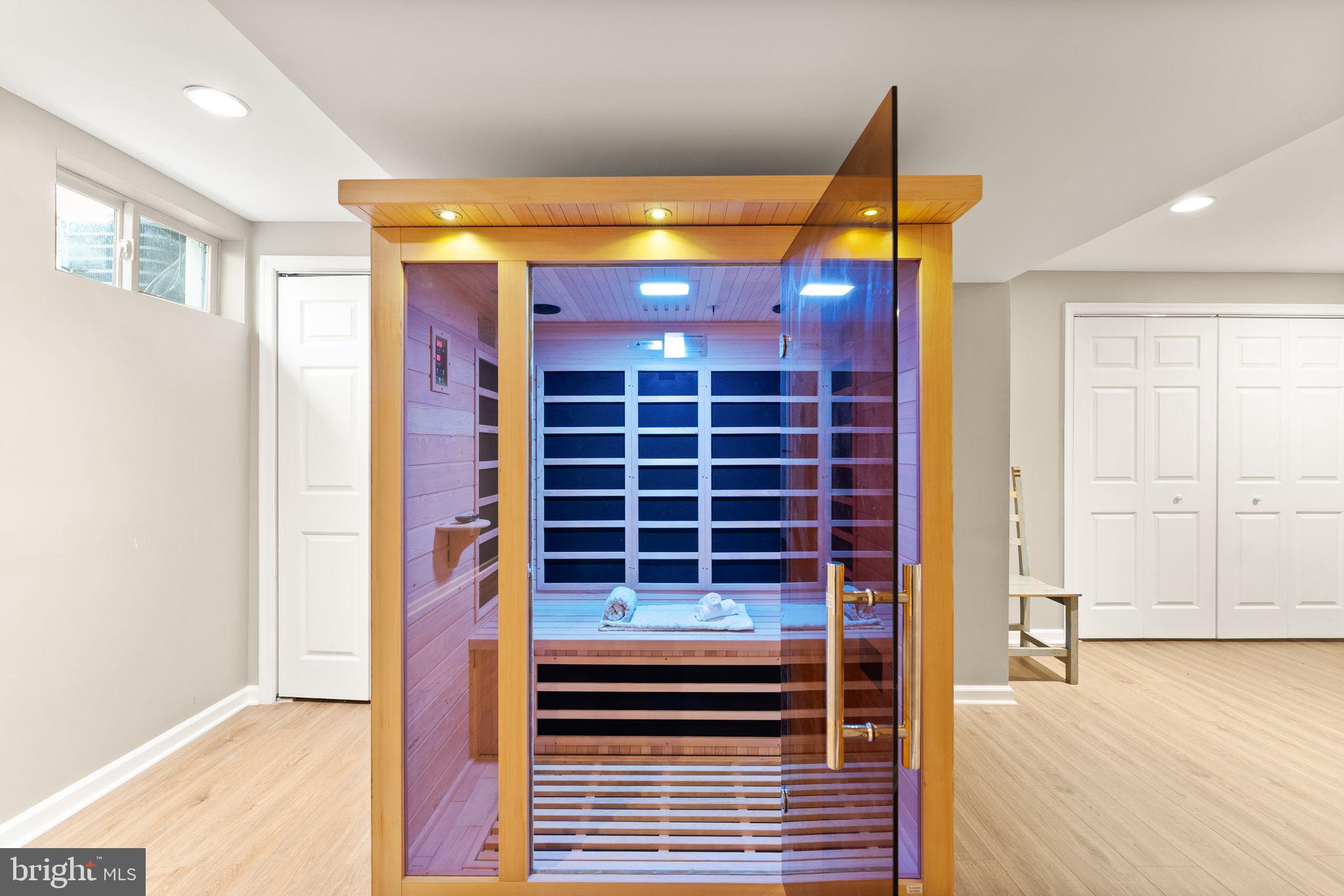 STRATTON WOODS - Residential