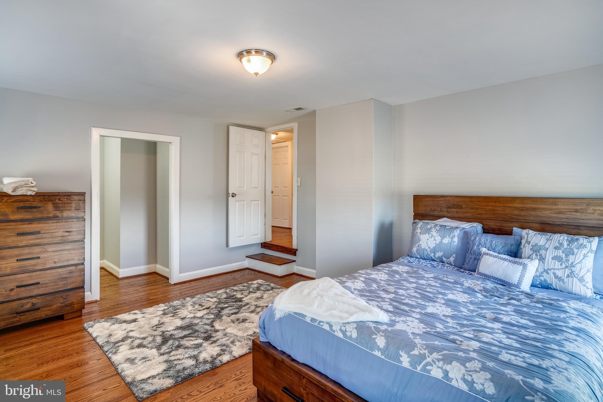 CEDAR RUN ESTS - Residential Lease