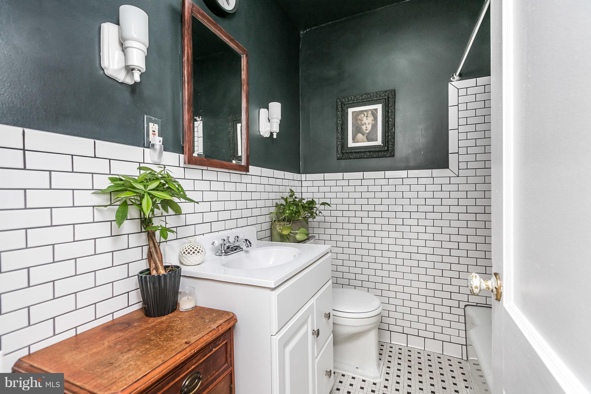 HAMPDEN HISTORIC DISTRICT - Residential