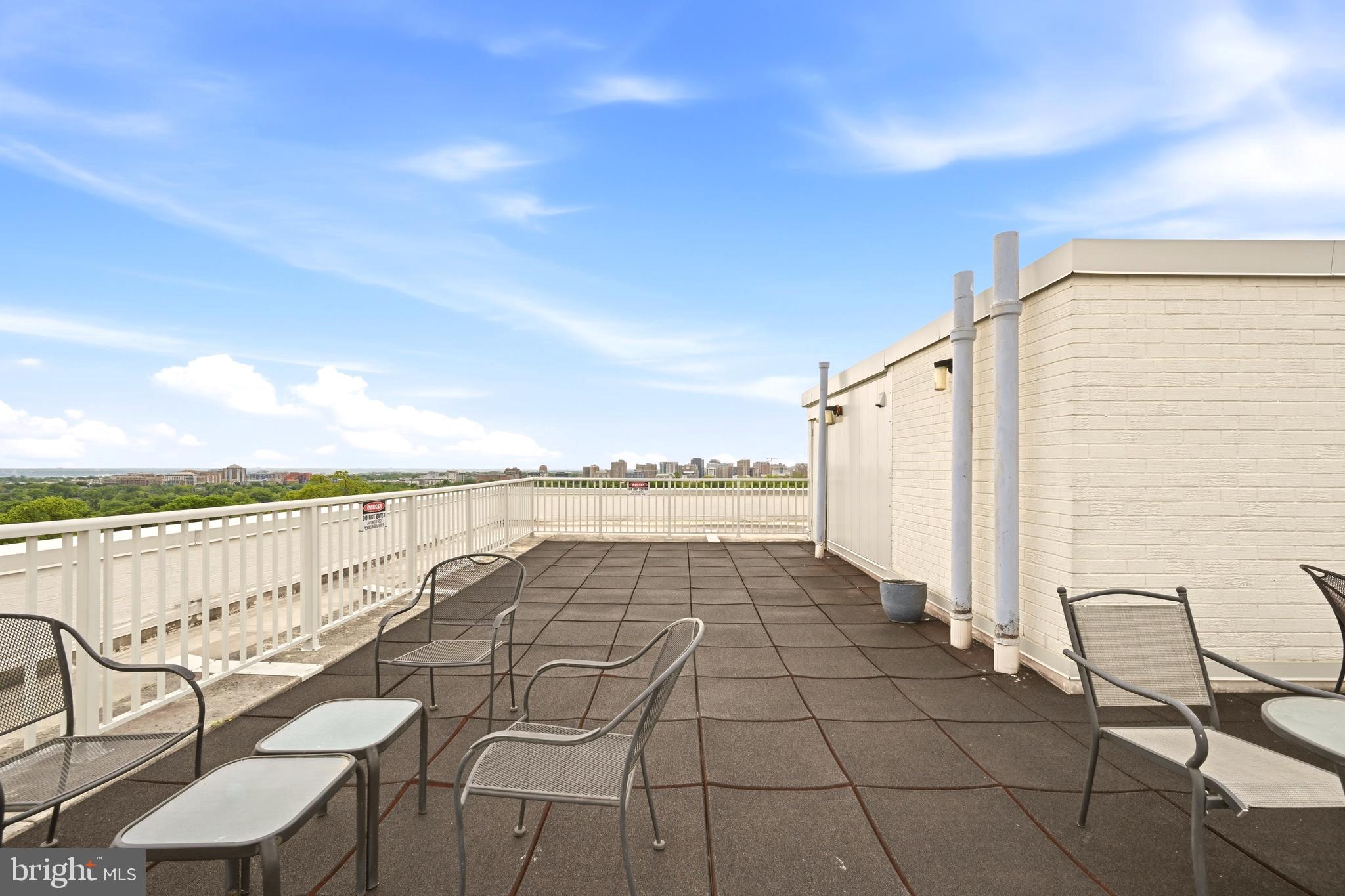 STONERIDGE KNOLL - Residential