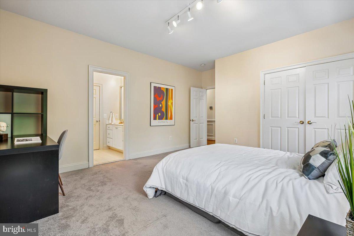 GLEN ECHO HEIGHTS - Residential