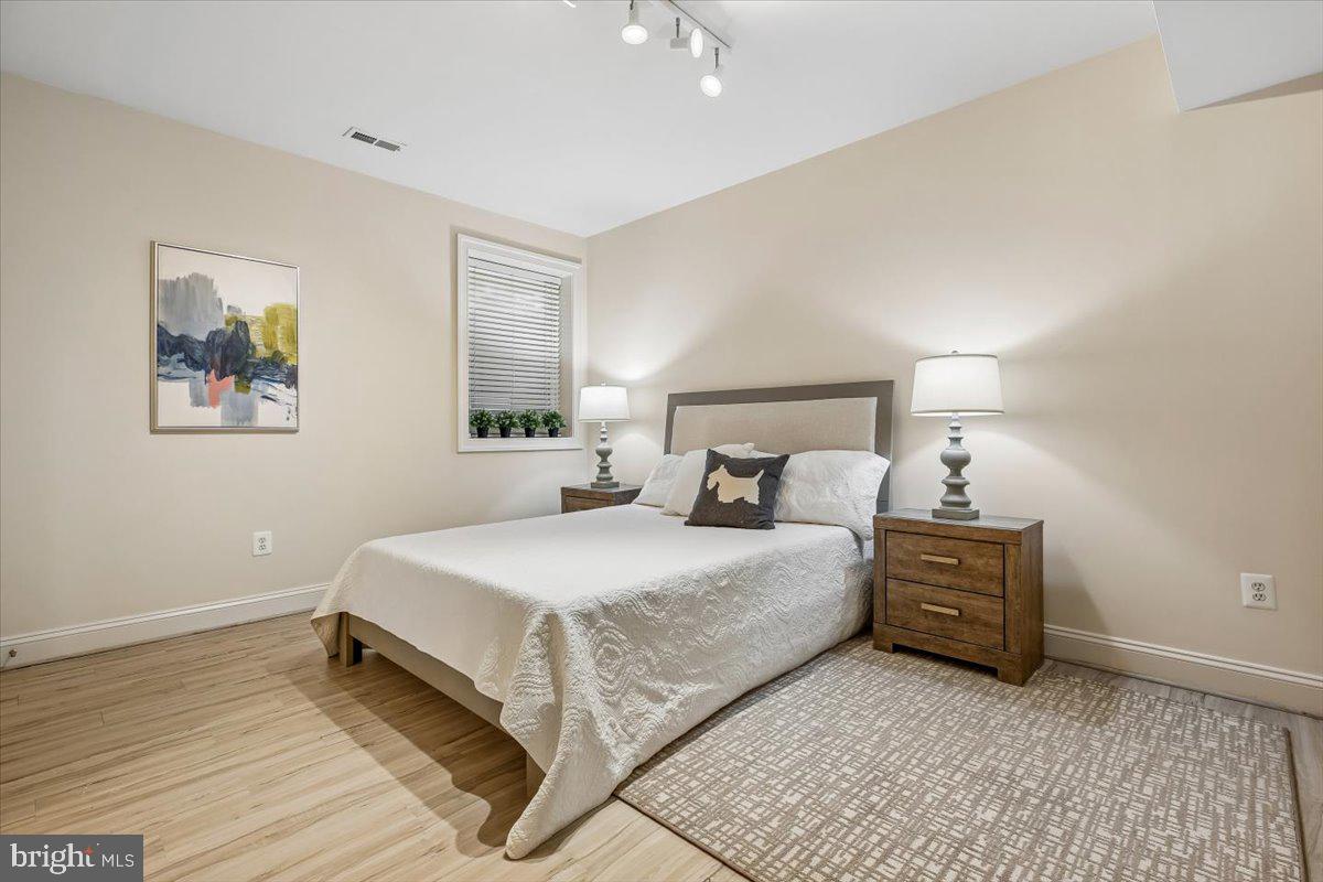 GLEN ECHO HEIGHTS - Residential