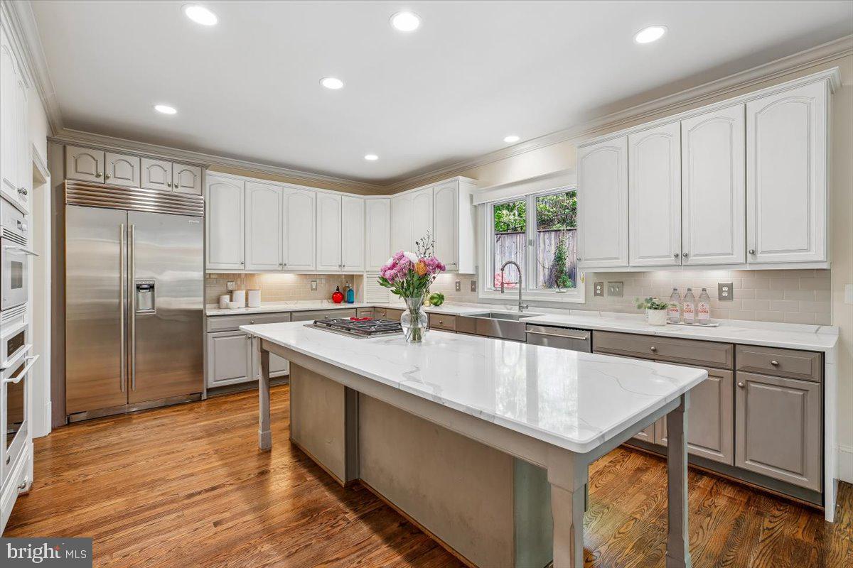 GLEN ECHO HEIGHTS - Residential