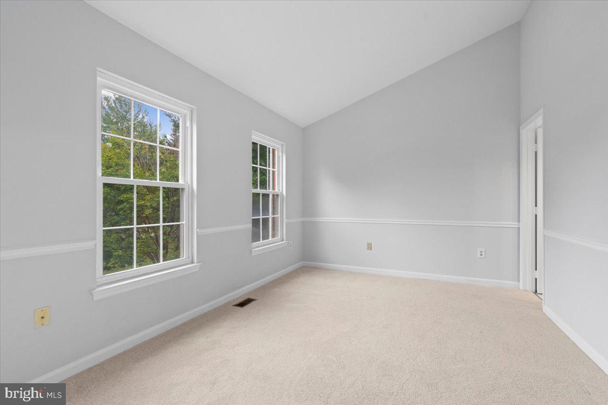 MONTCLAIR - Residential