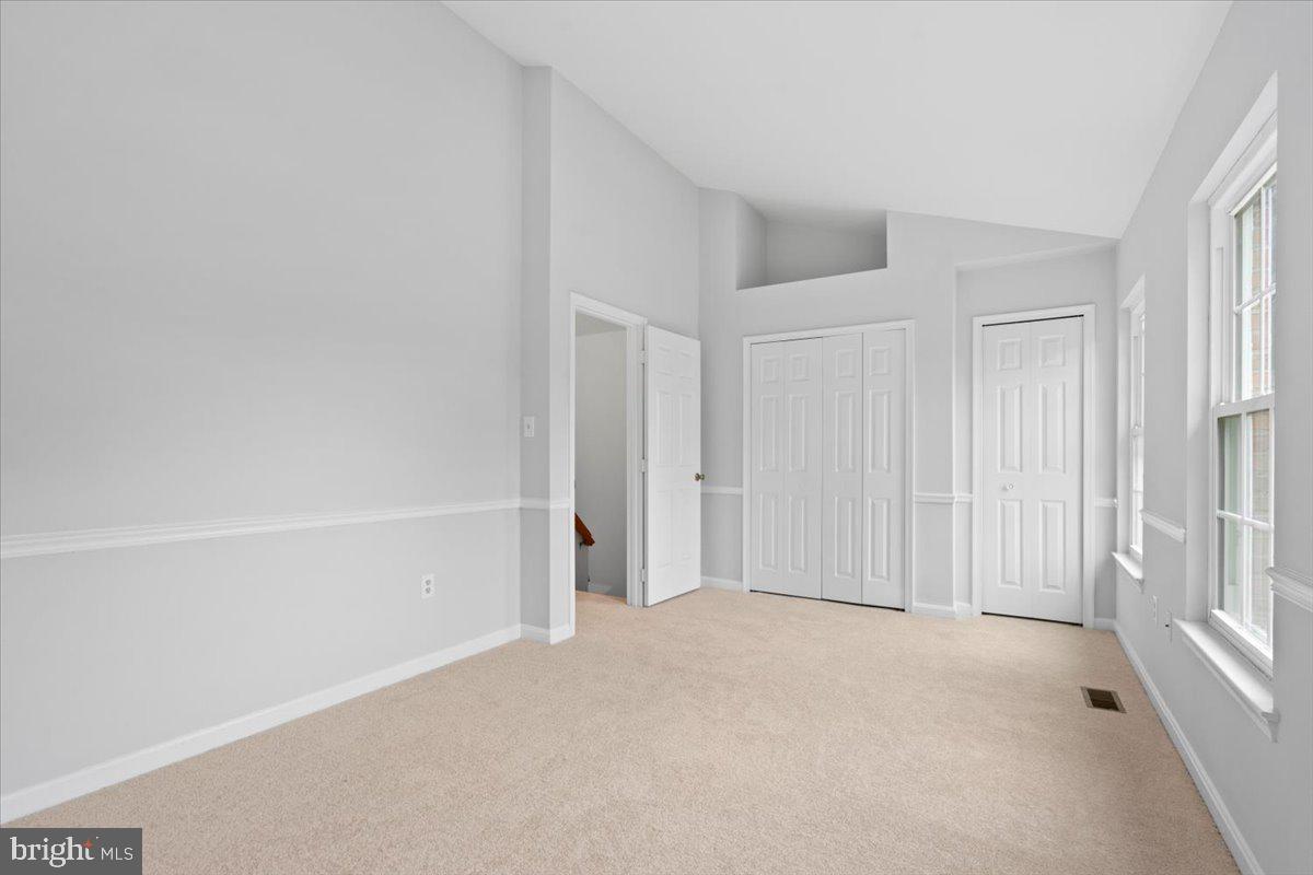 MONTCLAIR - Residential