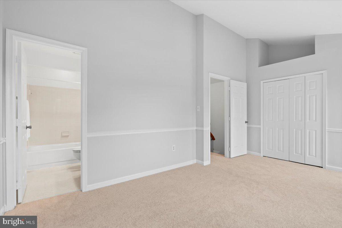 MONTCLAIR - Residential