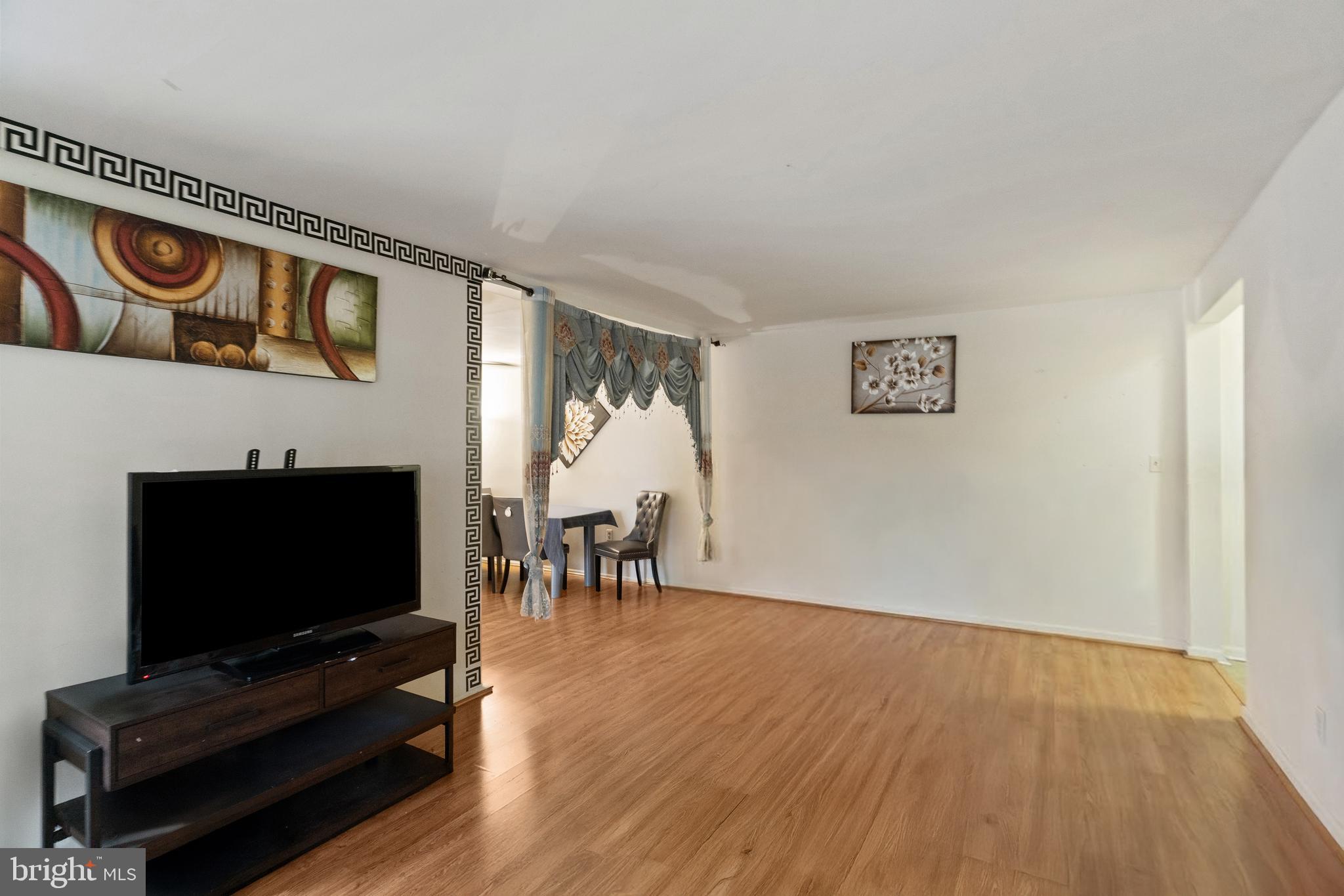 WOODBURN VILLAGE - Residential