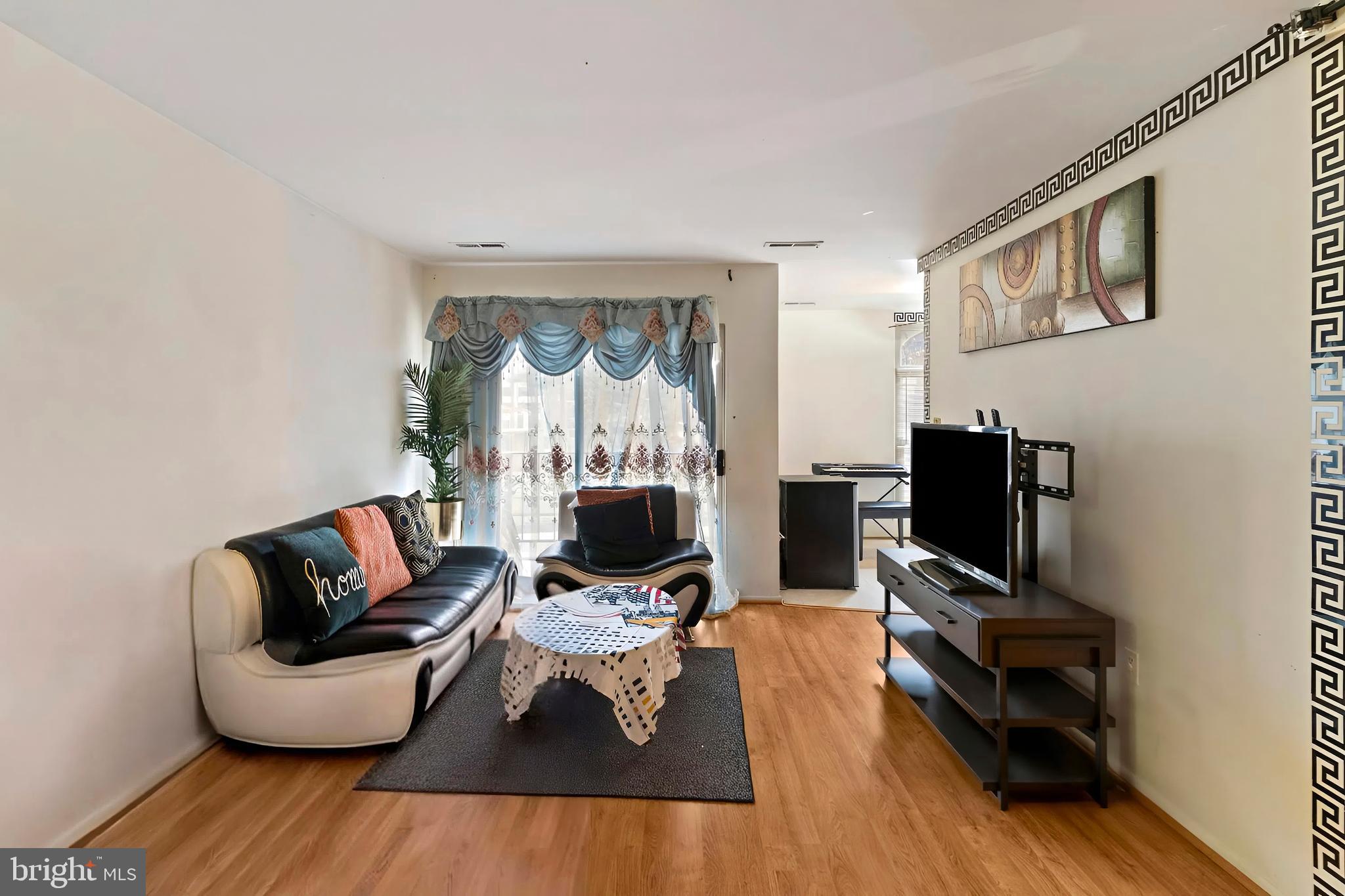 WOODBURN VILLAGE - Residential