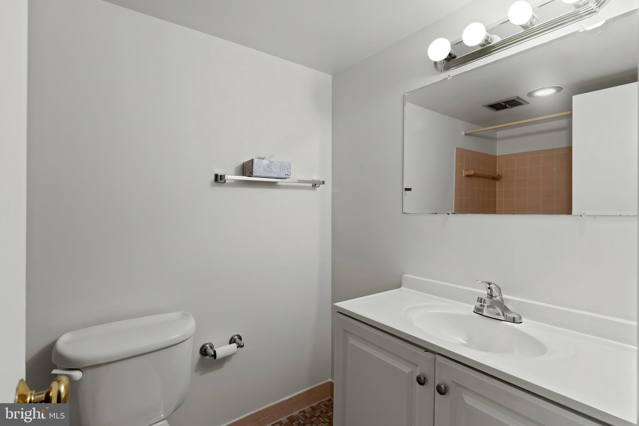 WOODBURN VILLAGE - Residential