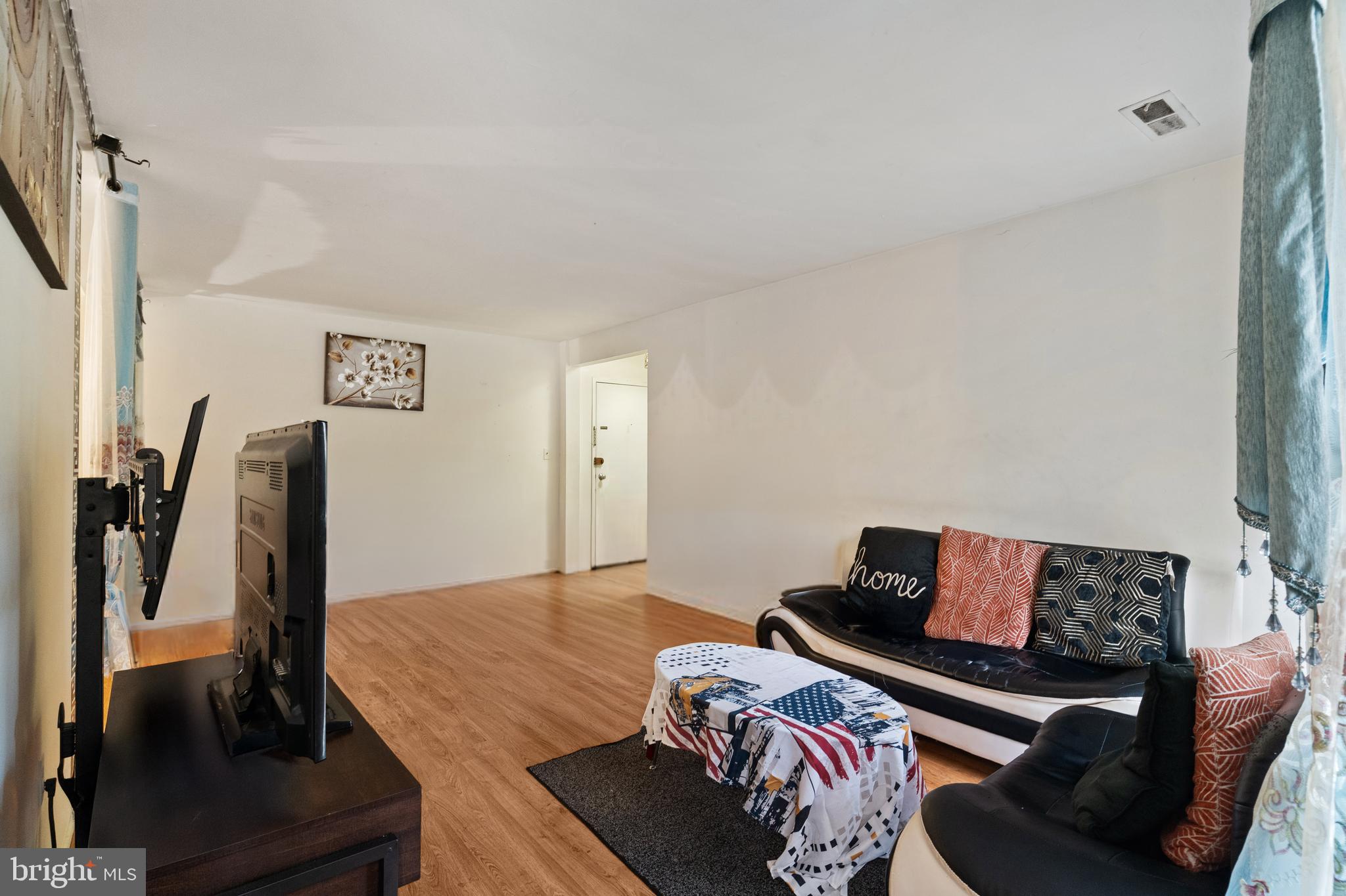 WOODBURN VILLAGE - Residential