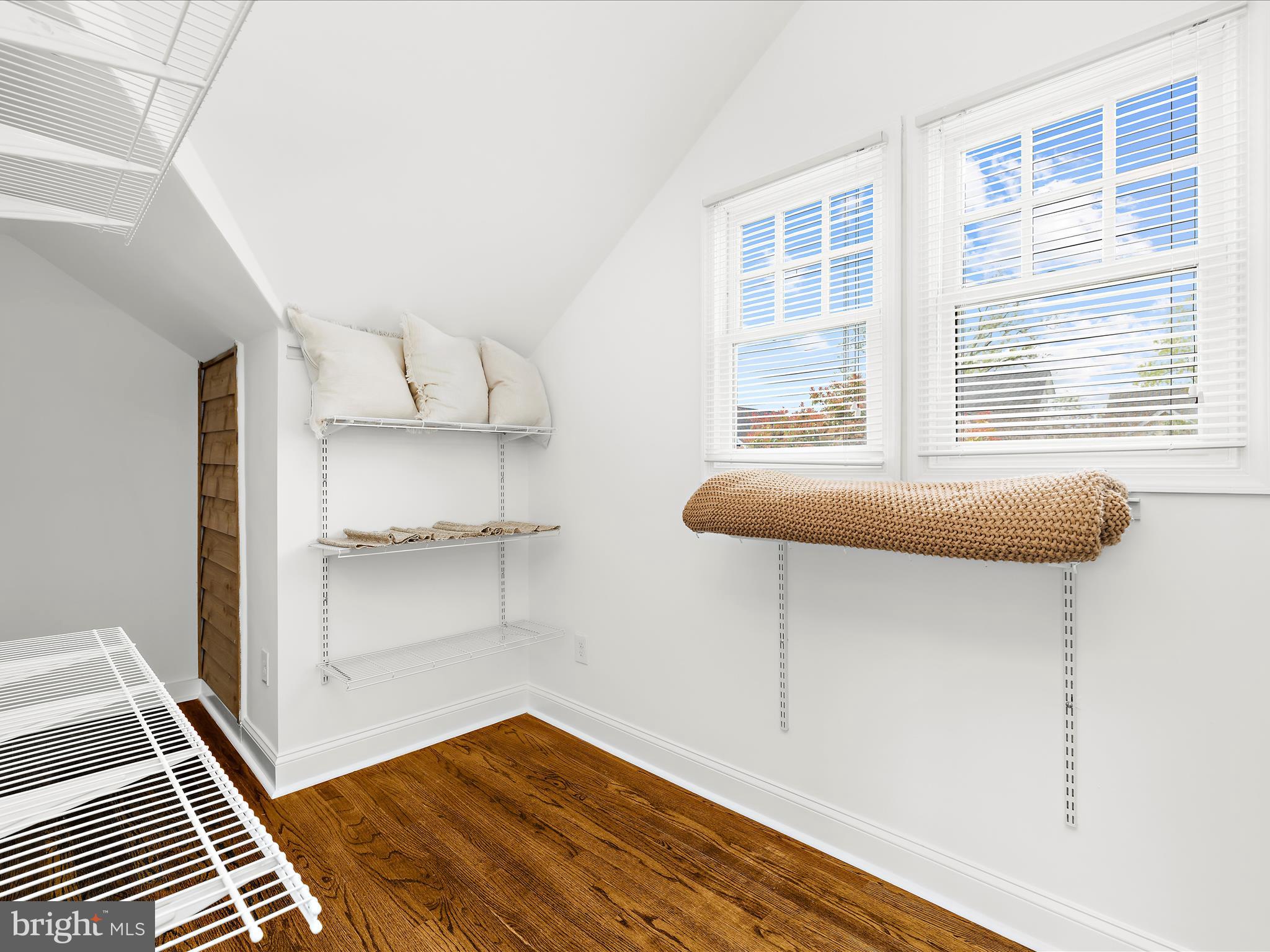 EASTPORT - Residential