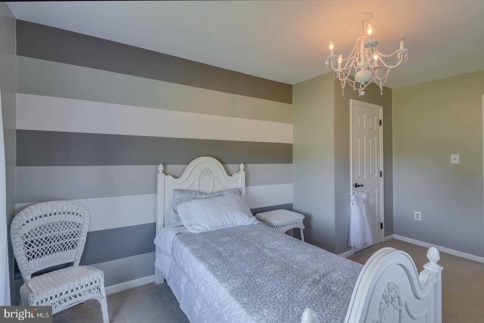 ELKTON - Residential