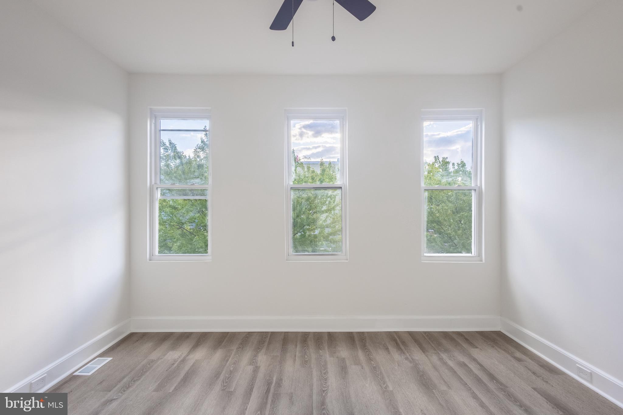 MONDAWMIN - Residential