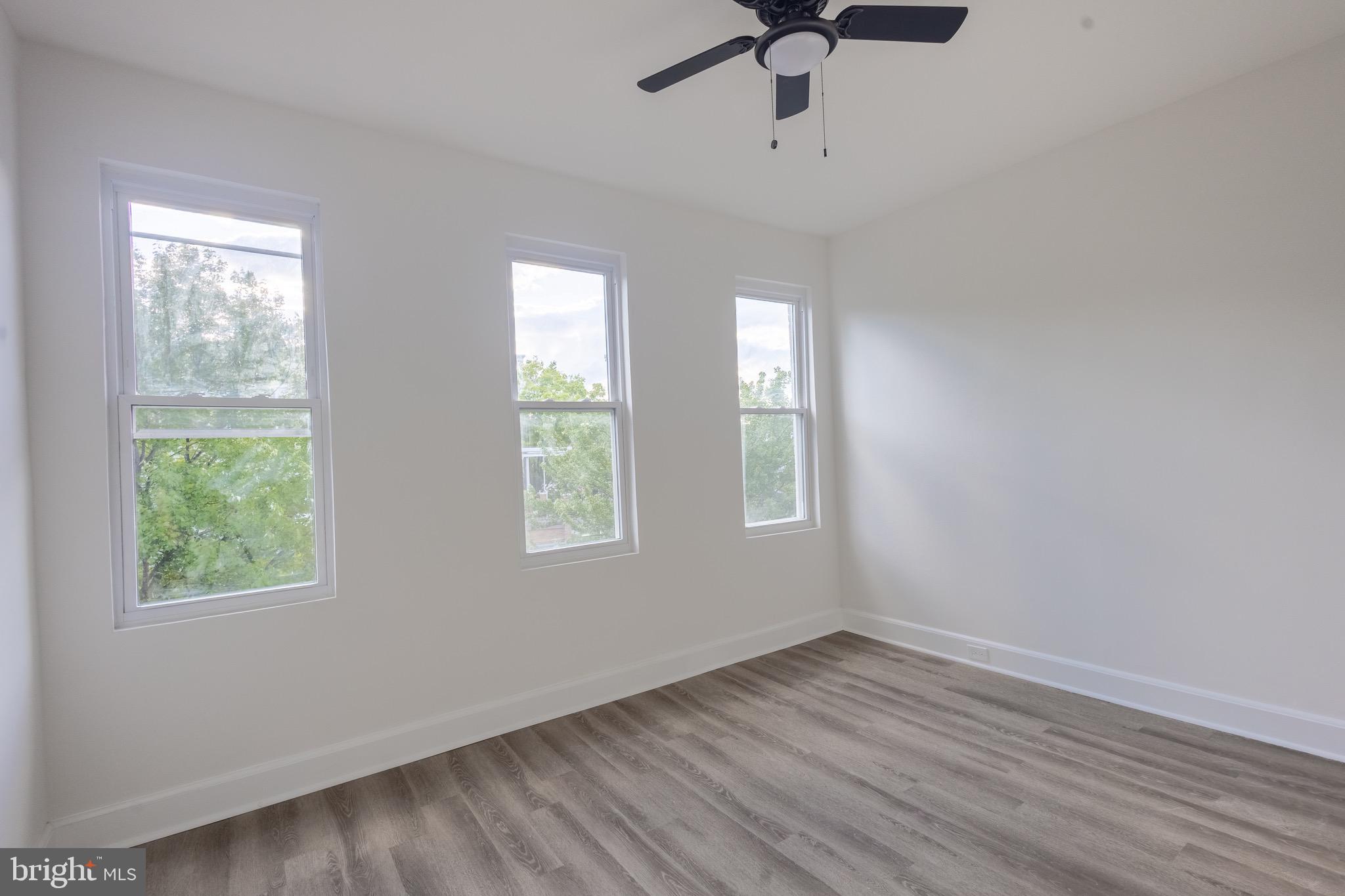 MONDAWMIN - Residential