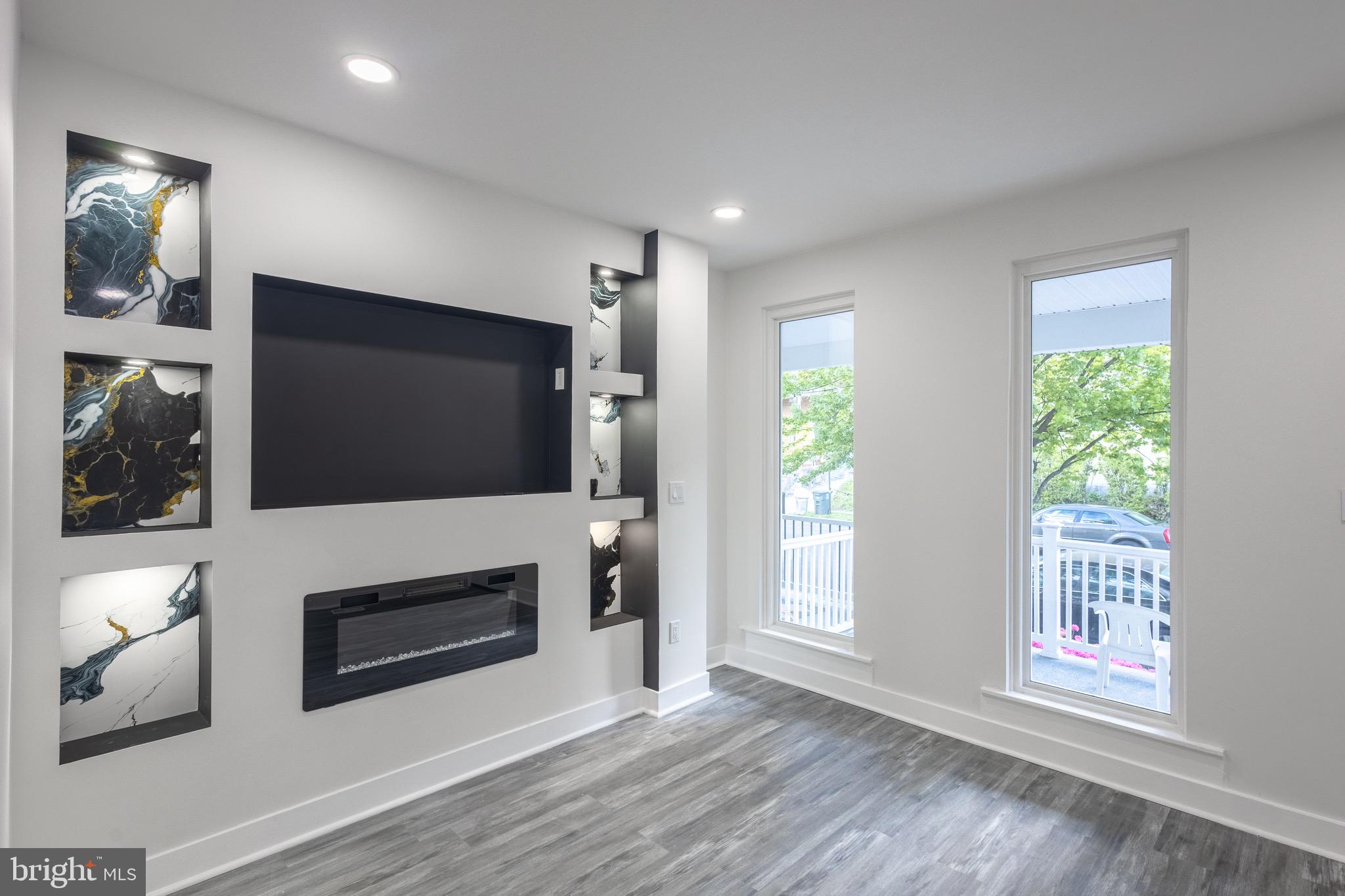 MONDAWMIN - Residential