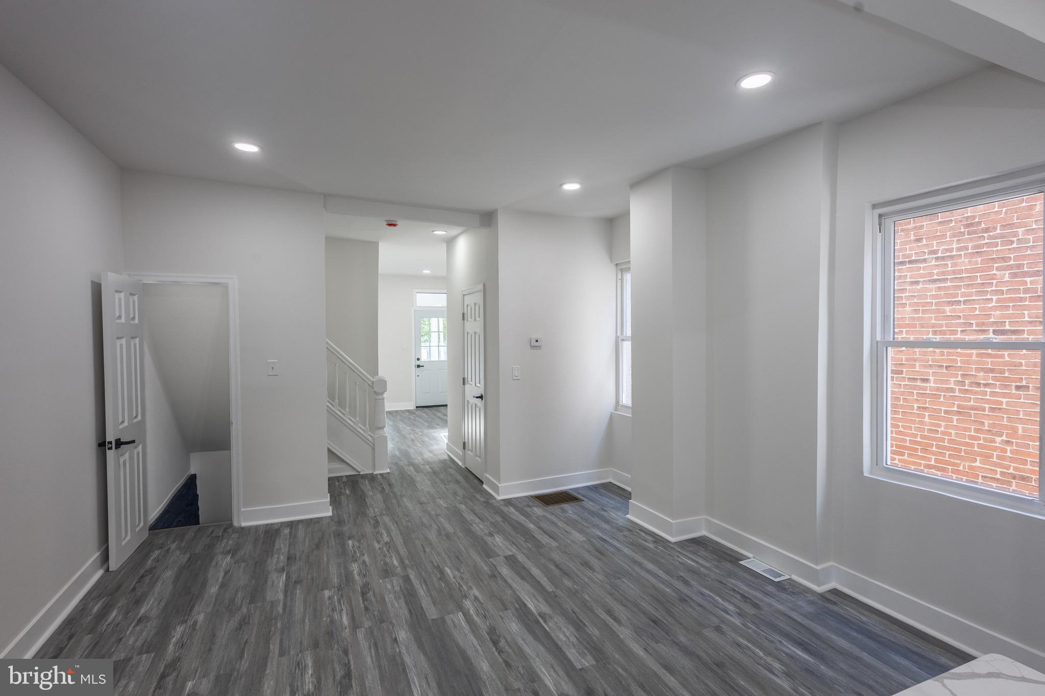 MONDAWMIN - Residential