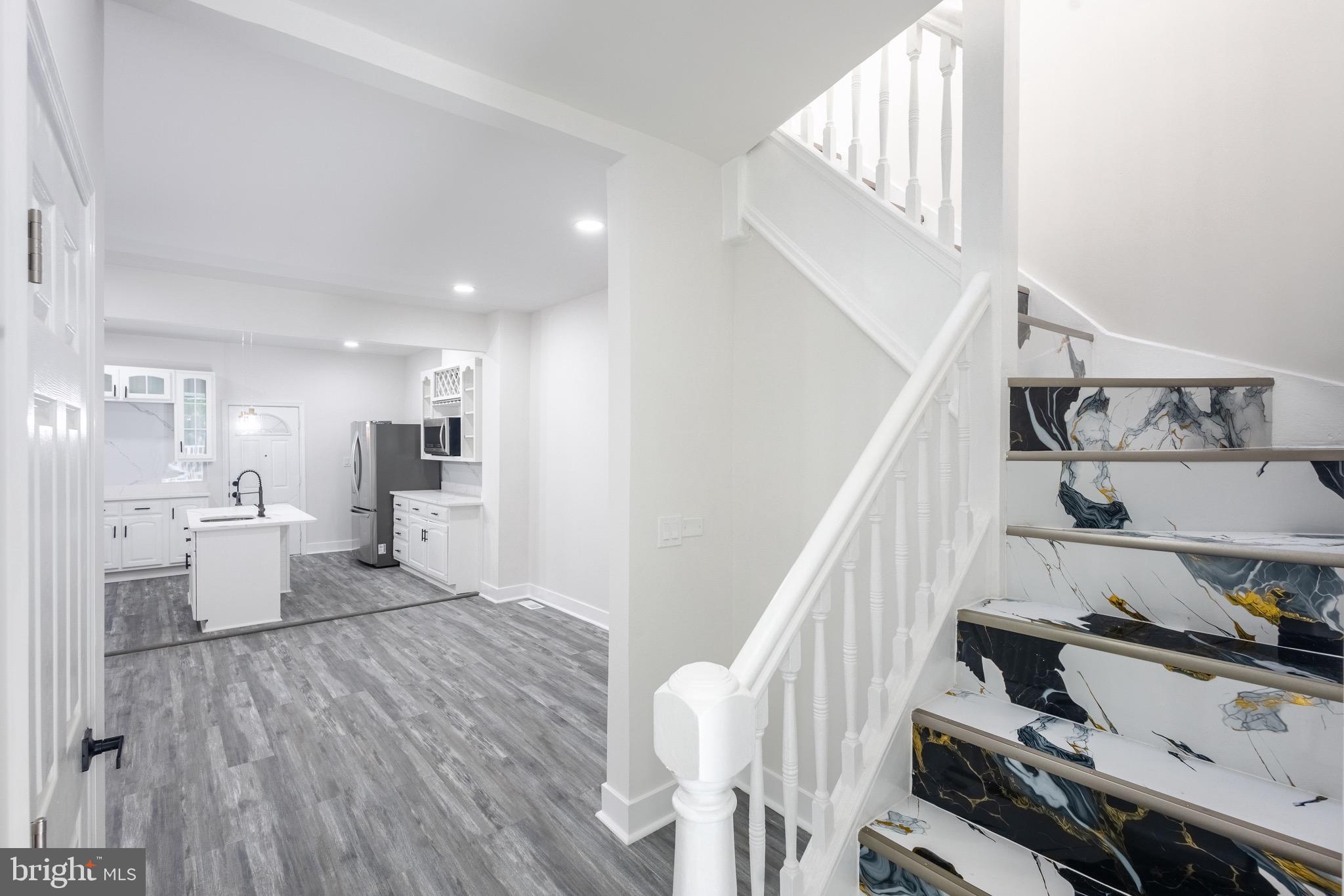 MONDAWMIN - Residential