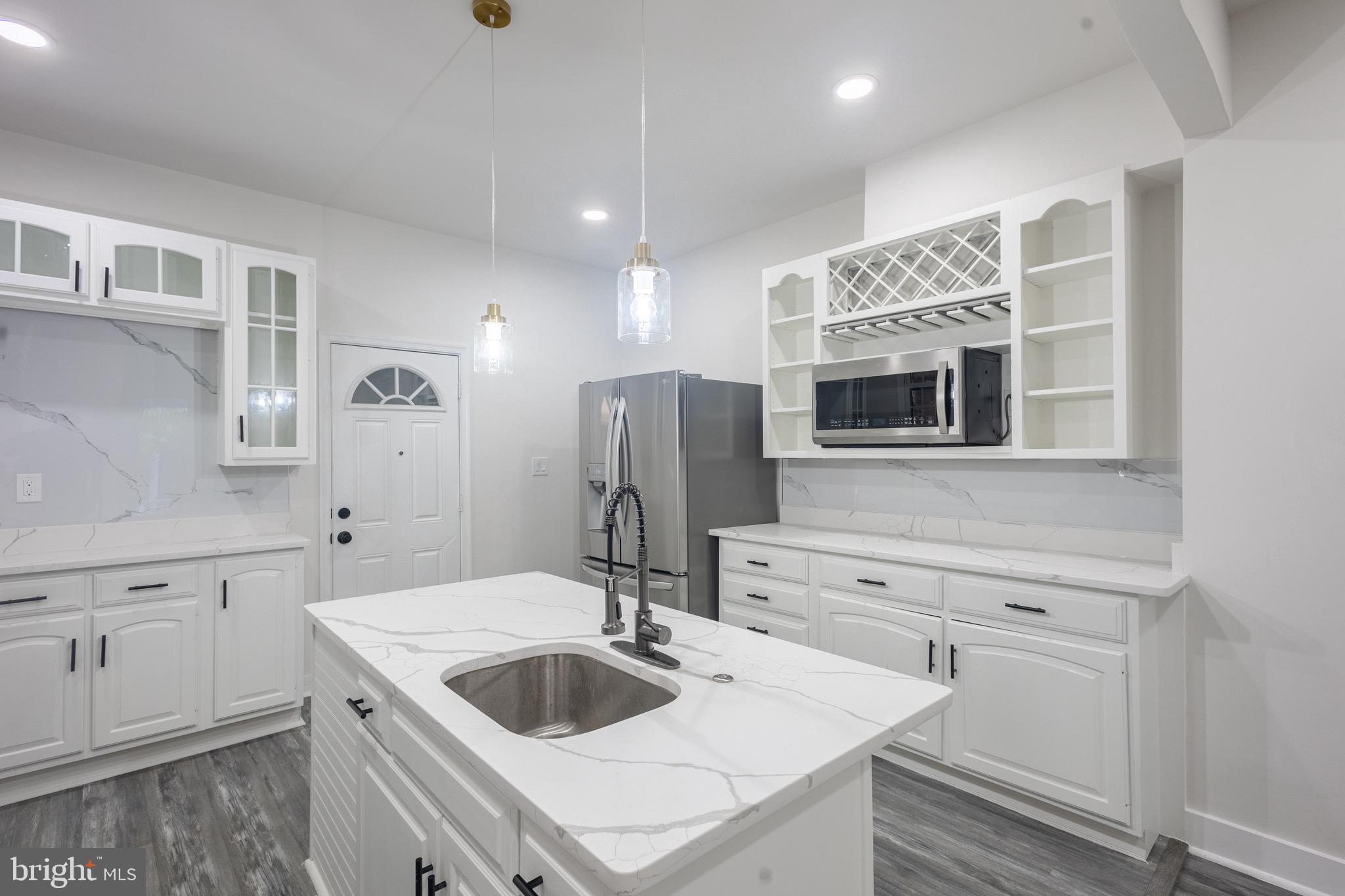 MONDAWMIN - Residential