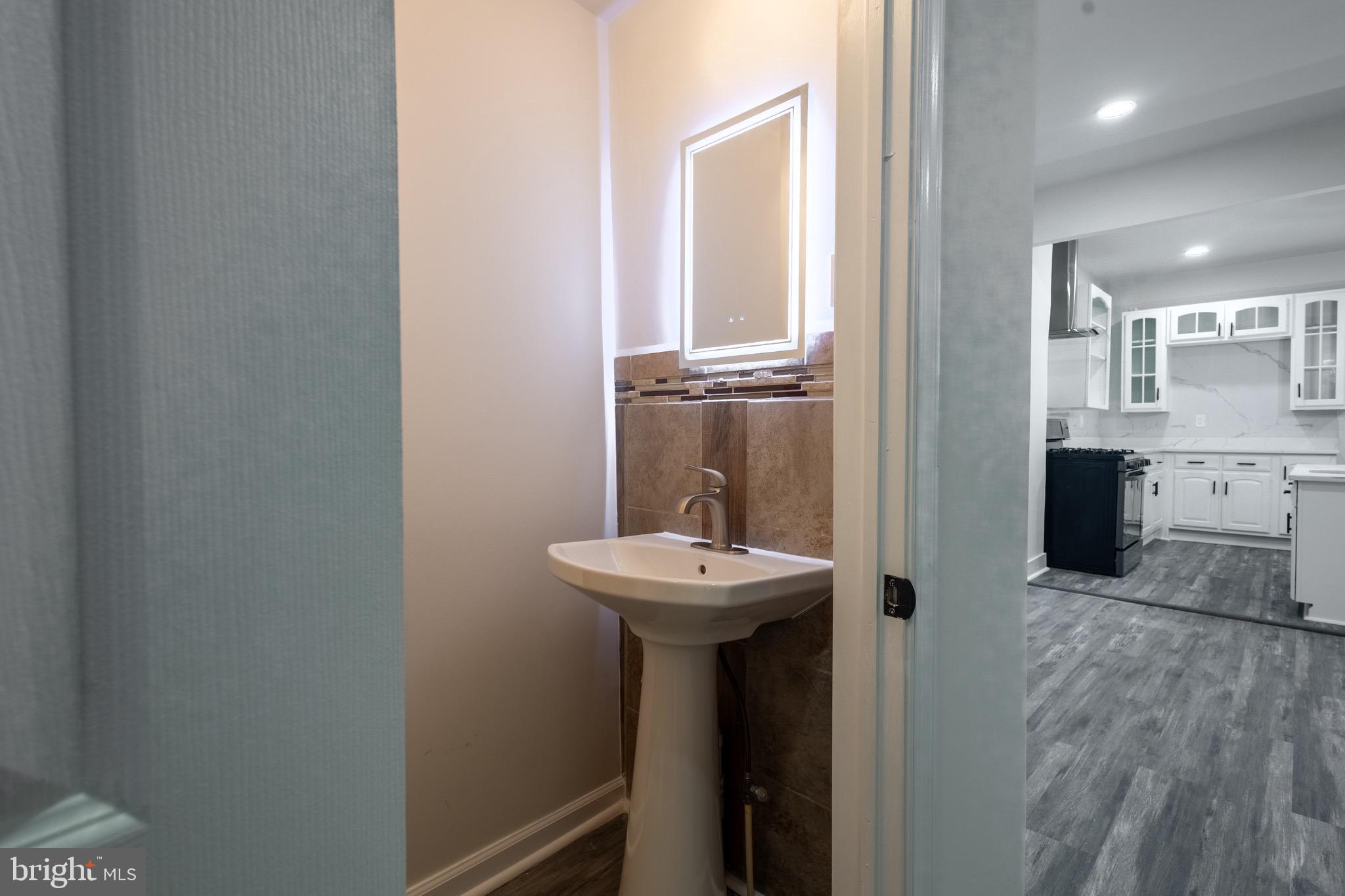 MONDAWMIN - Residential