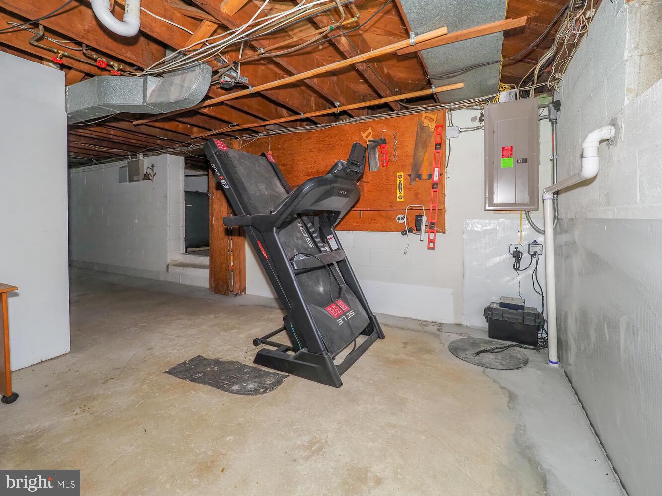 HAMPTON - Residential