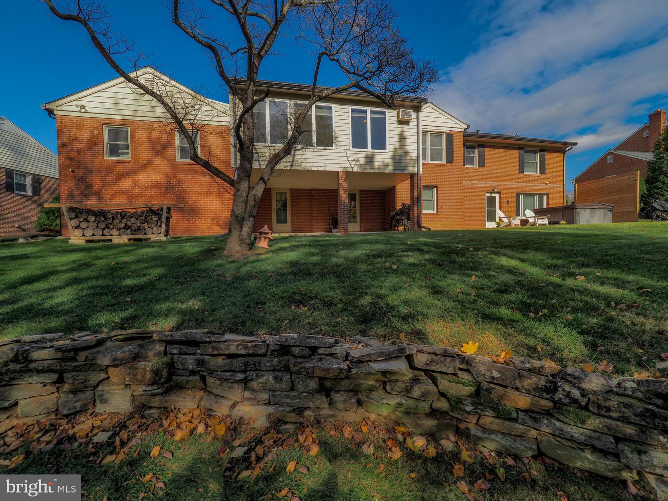 HAMPTON - Residential