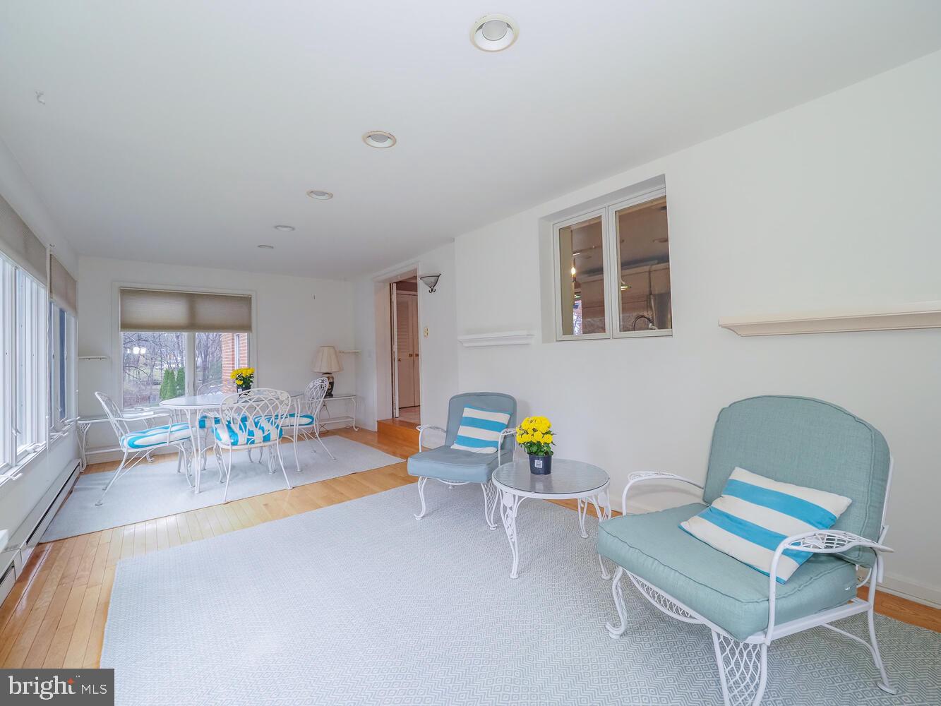 HAMPTON - Residential