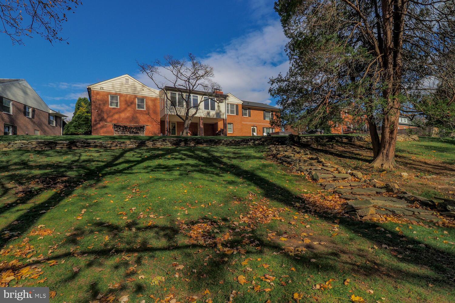 HAMPTON - Residential