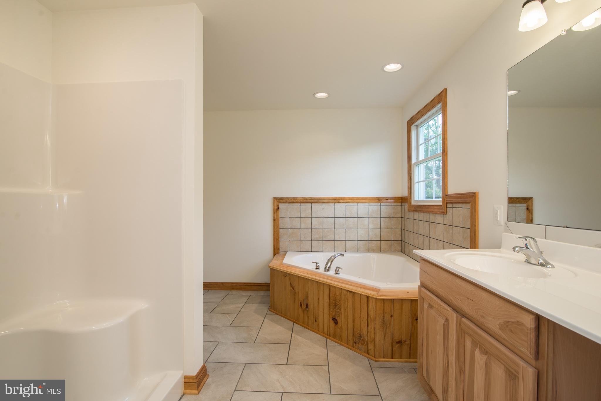 MARLOWE WOODS - Residential