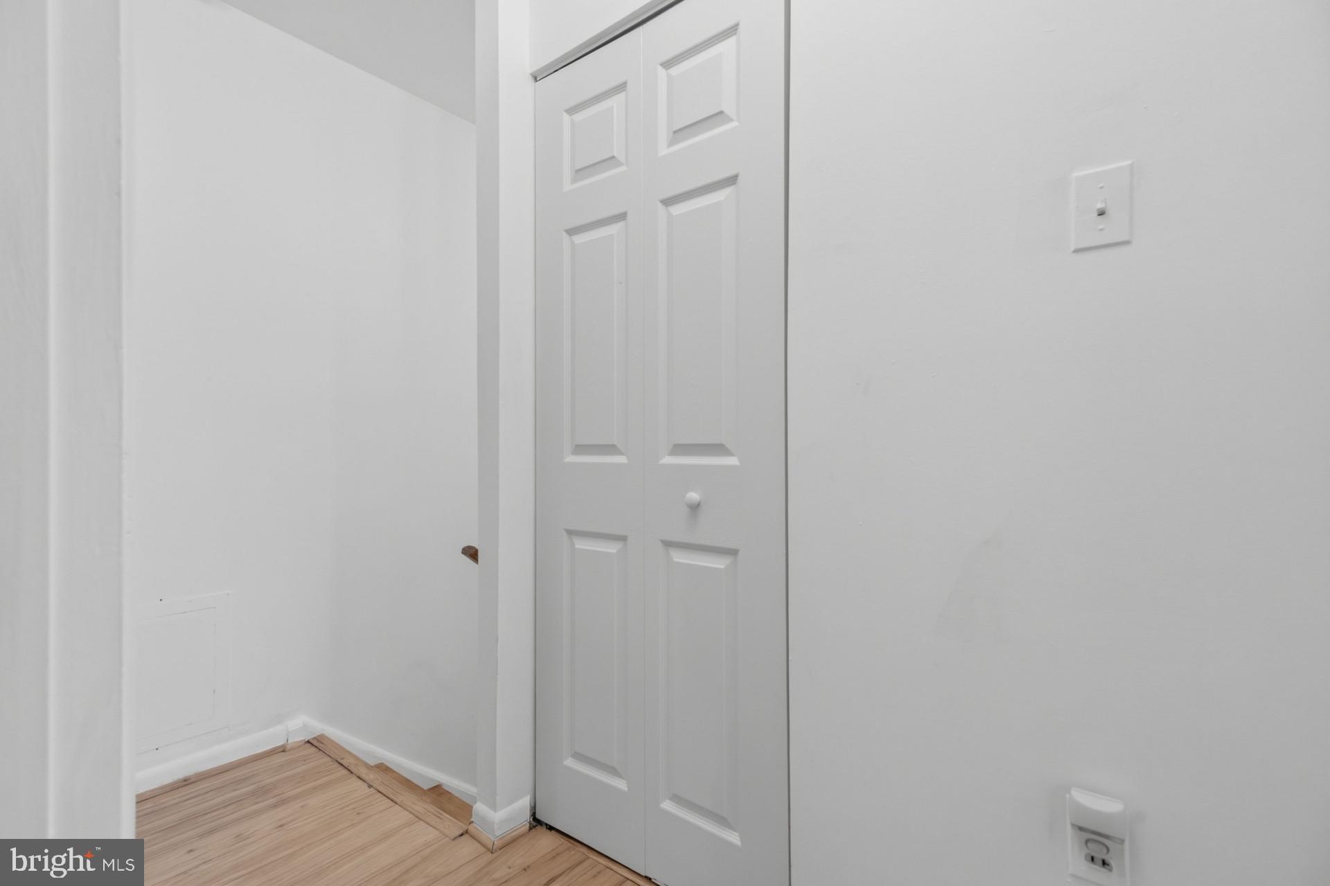 WHISKEY BOTTOM - Residential