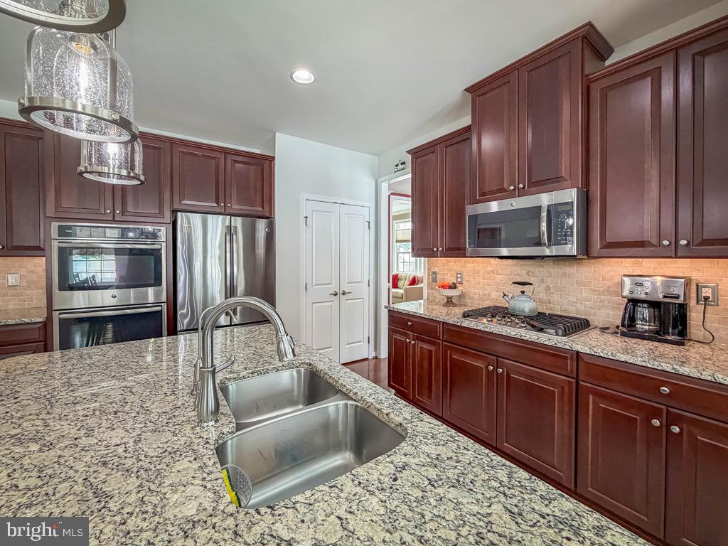 MILL CREEK ESTATES - Residential