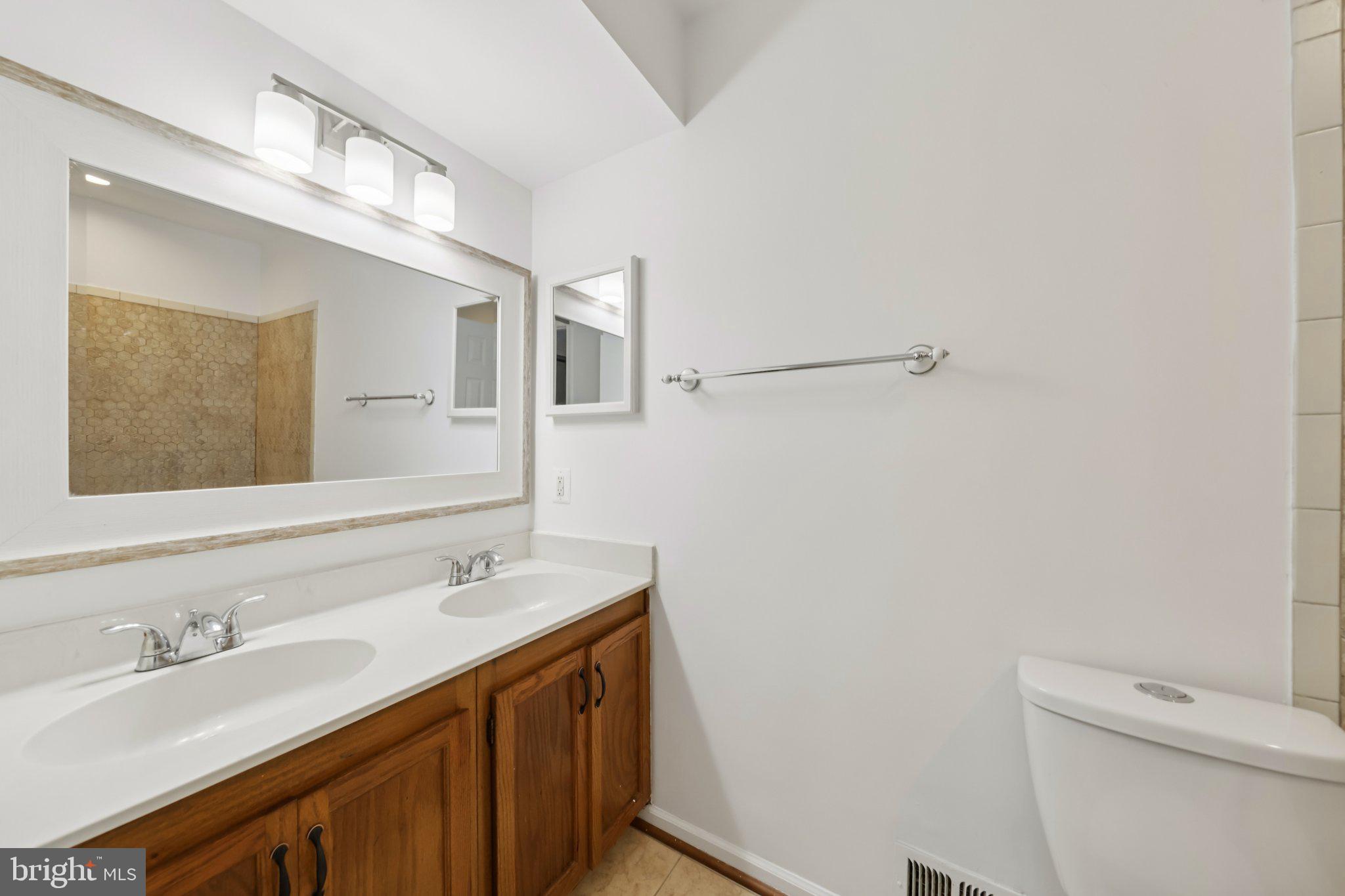 SPRINGFIELD OAKS - Residential