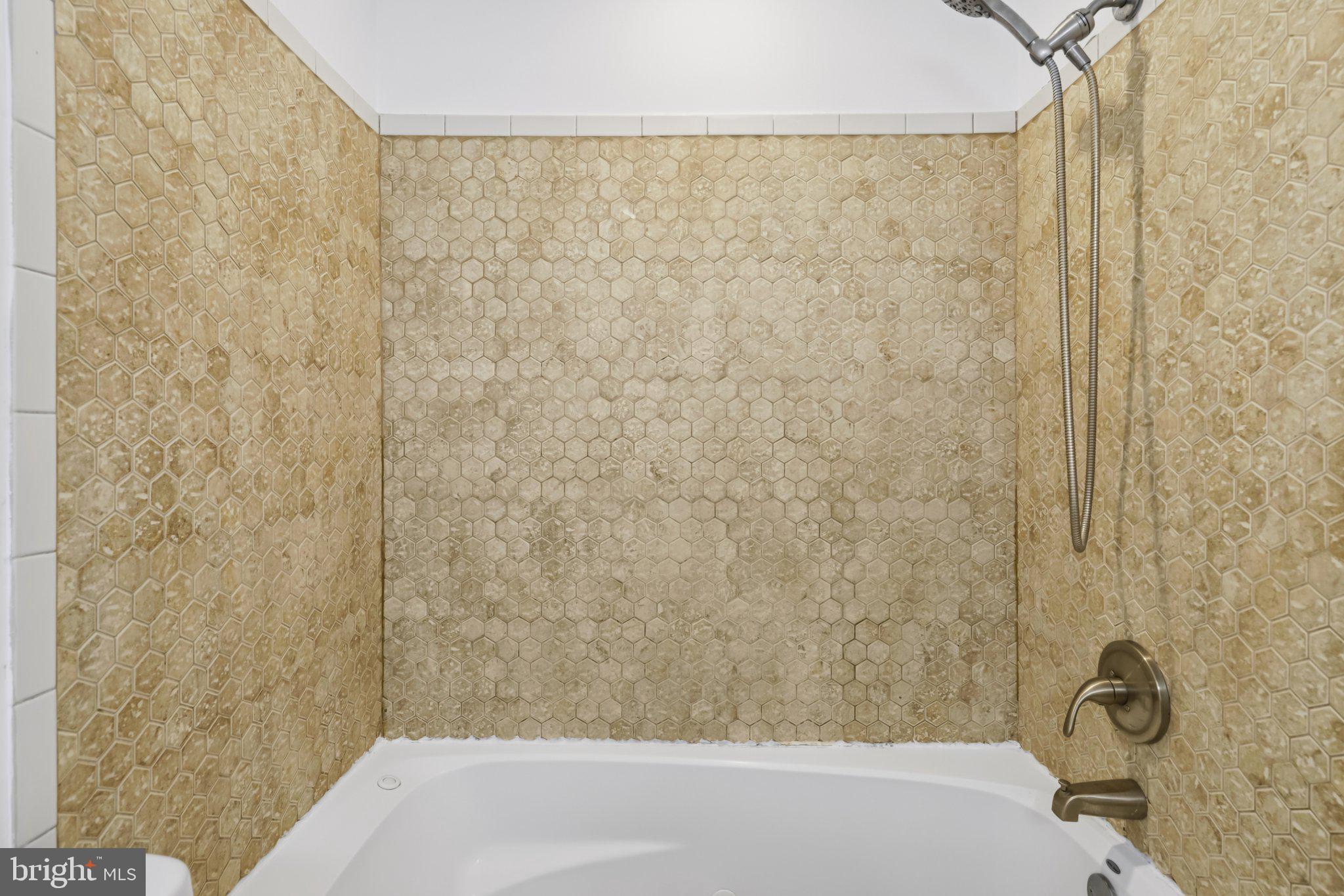 SPRINGFIELD OAKS - Residential